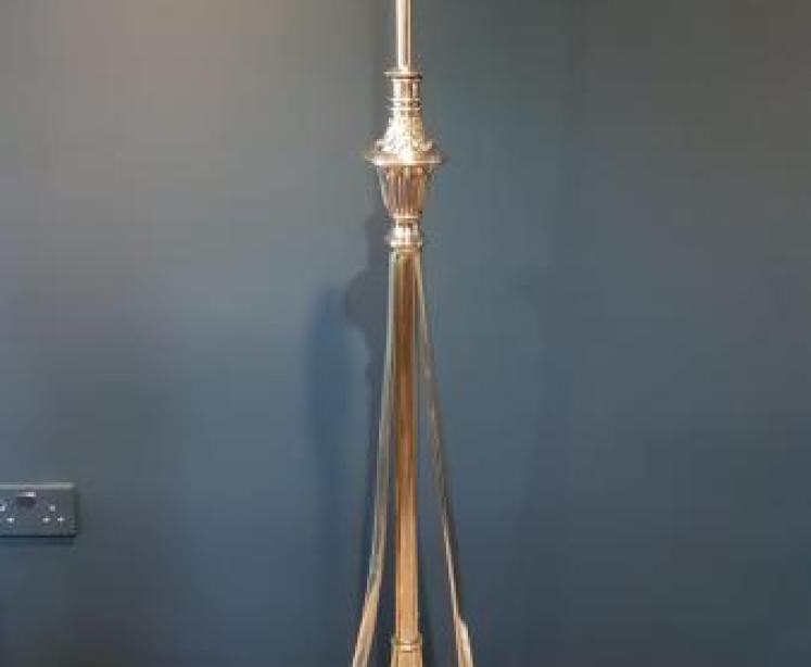 Victorian Brass Rise and Fall Lamp Standard - Image 2