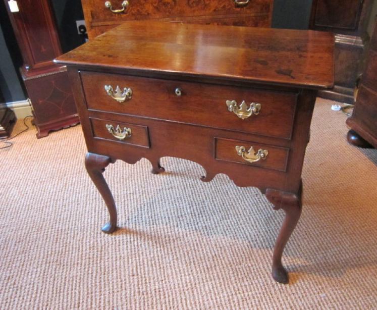 Superb George II Period Oak Lowboy - Image 1