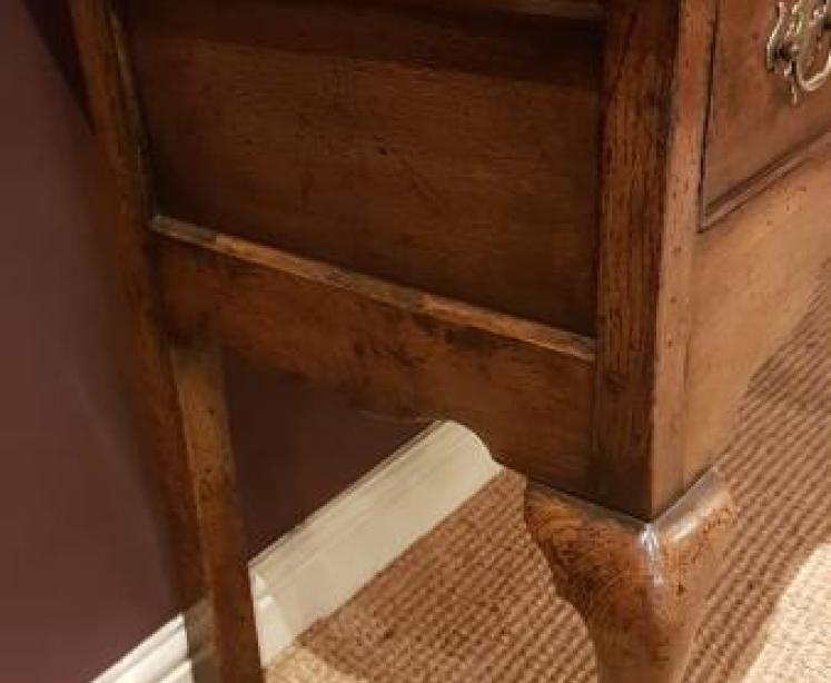 George II Oak Three Drawer Dresser - Image 3