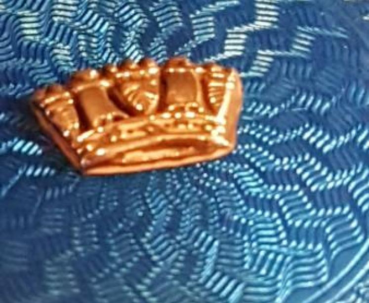 Superb Silver and Enamel Pill Box - Image 2