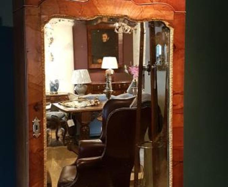 Small Proportioned George II Walnut Bureau Bookcase - Image 7