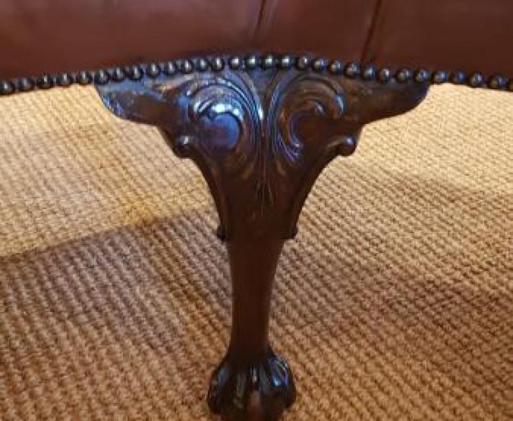 Late Victorian Leather Upholstered Bay Window Seat - Image 4