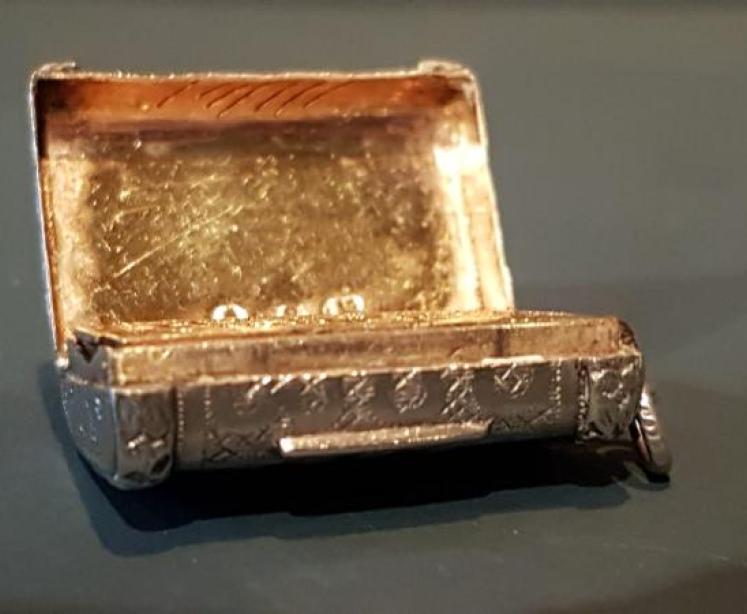 Outstanding Georgian Silver Vinaigrette - Image 2