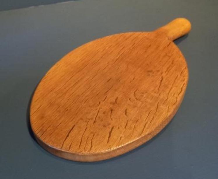 Original Mouseman Solid Oak Cheeseboard - Image 4