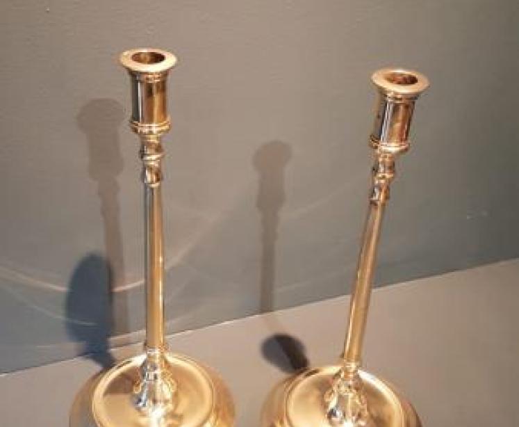Pair of Victorian Brass Slim Stem Candlesticks - Image 2