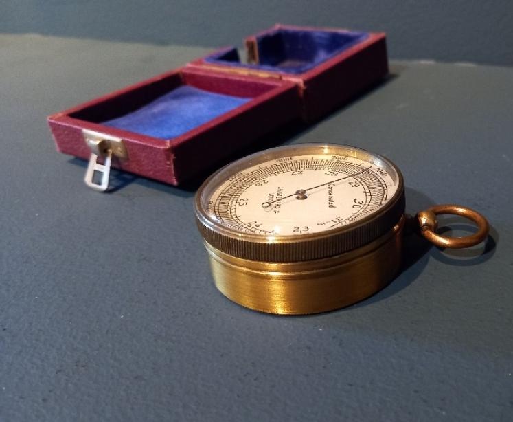 Late Victorian Gilt Brass London Pocket Barometer in Case - Image 4