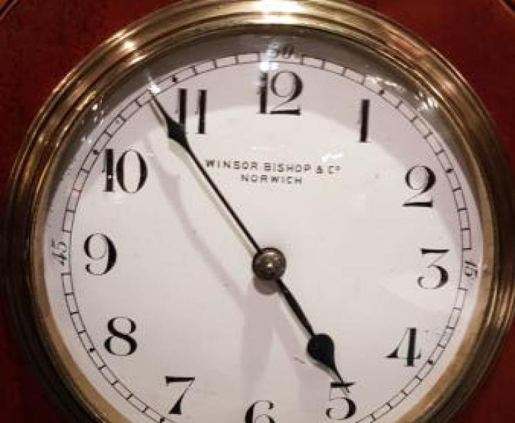 Fine Quality Edwardian Inlaid Mahogany Mantel Clock - Image 5