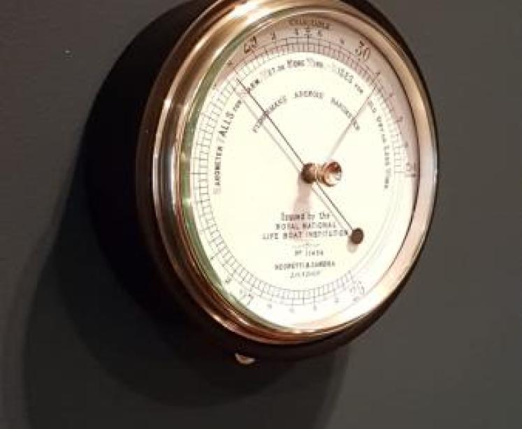Negretti & Zambra RNLI Barometer  - Image 2