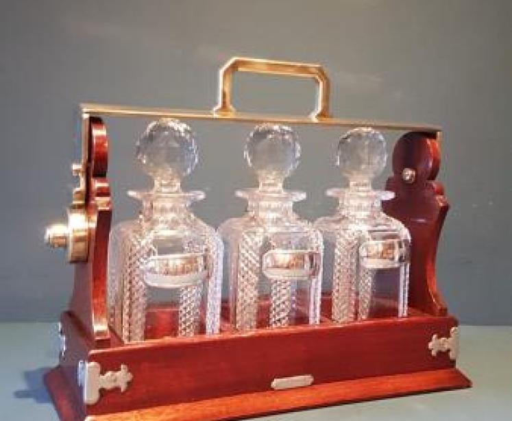 Immaculate Victorian Mahogany 3 Bottle Tantalus  - Image 1