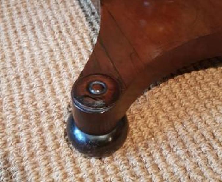 Regency Rosewood Lamp Table  - Image 6