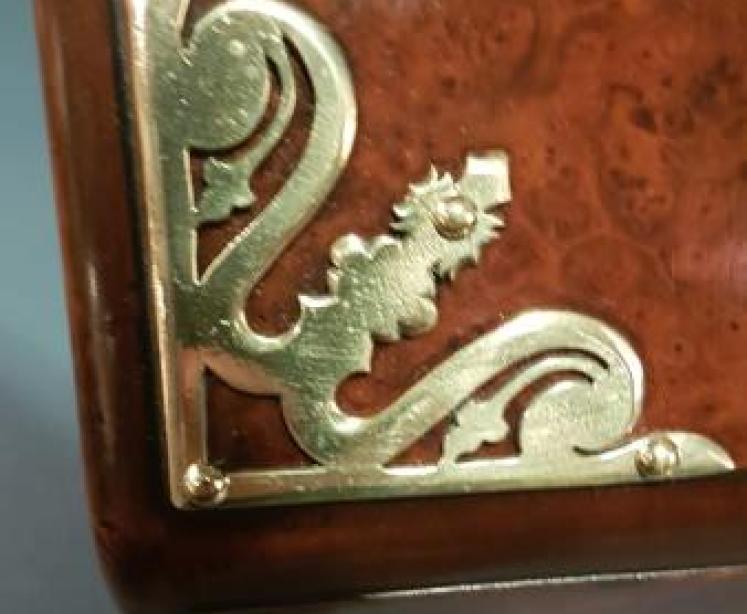 Superb Victorian Walnut Stationary Box - Image 5