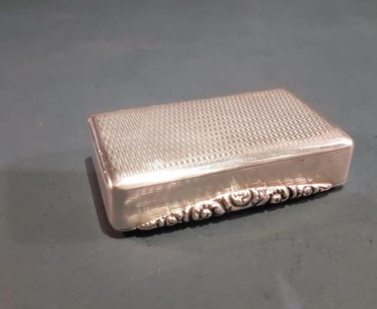 Superb Silver Table Snuff Box - Image 5