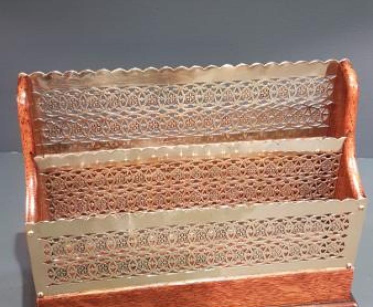 Victorian Fretted Brass and Oak Letter Rack - Image 5