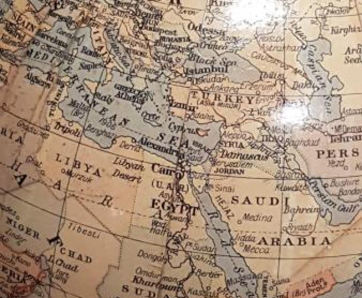 1940's Geographica Papier Mache 10" Globe  - Image 5