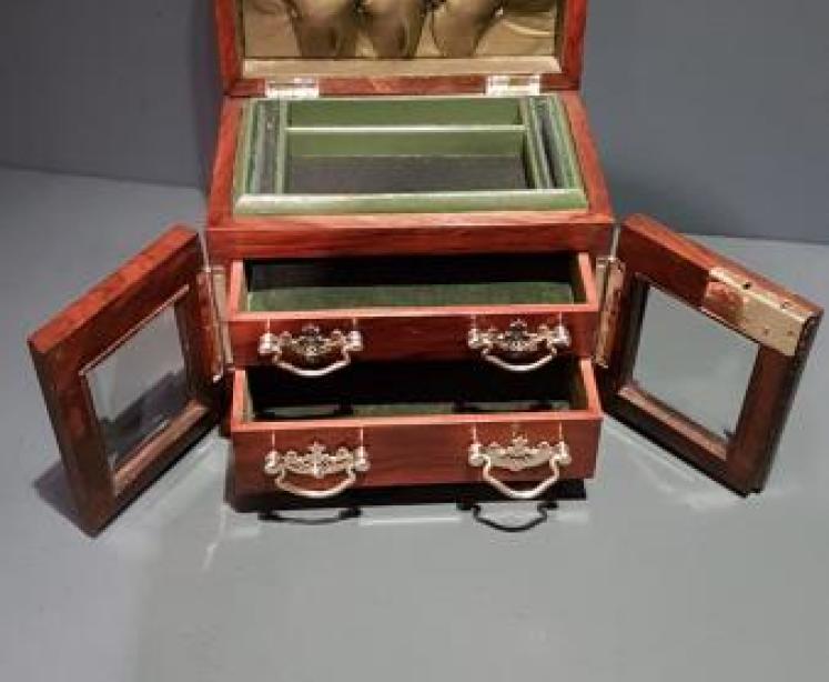 Victorian Walnut Jewellery Box - Image 5