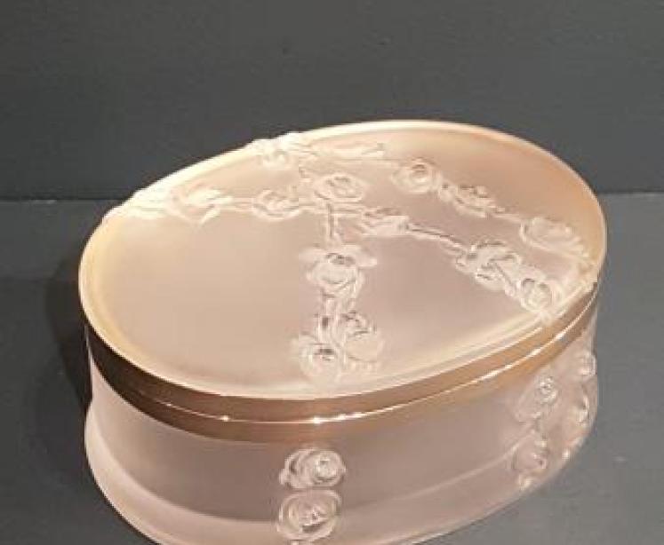 Lalique Copelia Dressing Table Box - Image 7