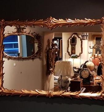 Stylish Victorian Leaf Design Gilt Mirror
