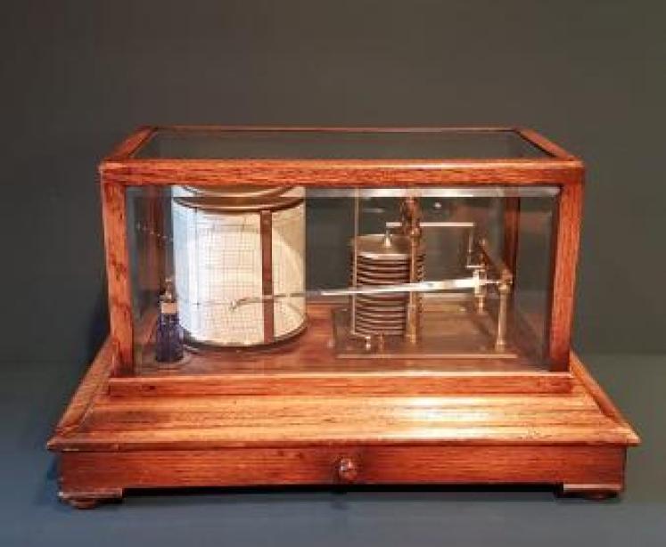 Antique Oak Barograph - Image 1