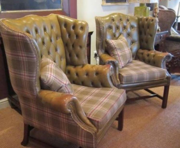 Superb Pair of Edwardian Leather Buttoned Wing Armchairs - Image 5