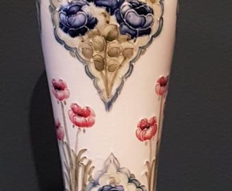 Superb McIntyre Moorcroft Poppies Vase - Image 2