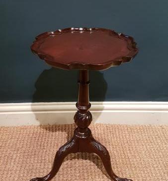 Superb Quality Edwardian Wine Table