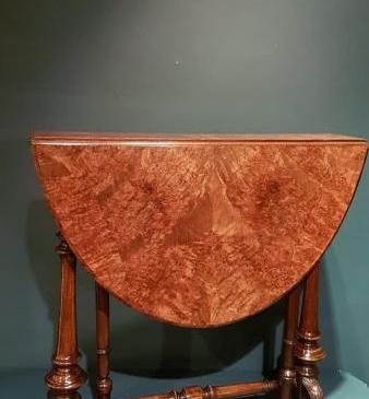 Quality Victorian Burr Walnut Sutherland Table