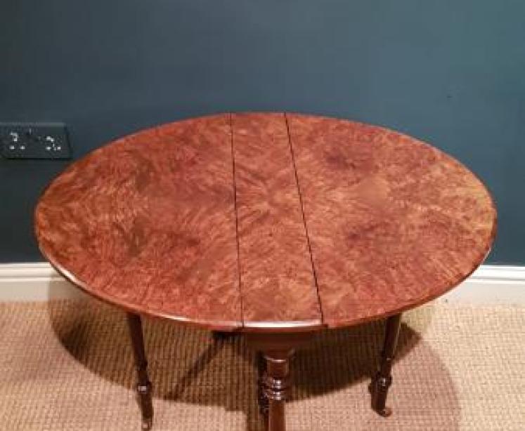 Quality Victorian Burr Walnut Sutherland Table - Image 6