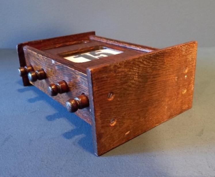 Late Victorian Perpetual Desk Calendar - Image 5