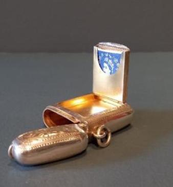 Edwardian Silver Engraved Stamp & Vesta Case