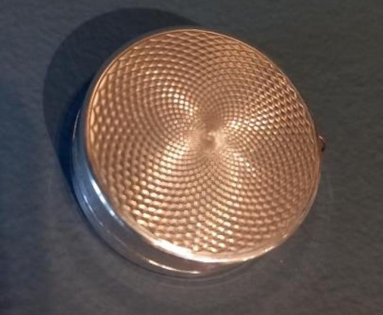 Art Deco Silver Engine Turned Tape Measure - Image 4