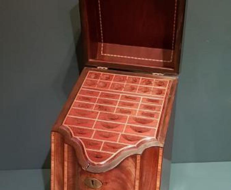 George III Mahogany Knife Box - Image 2