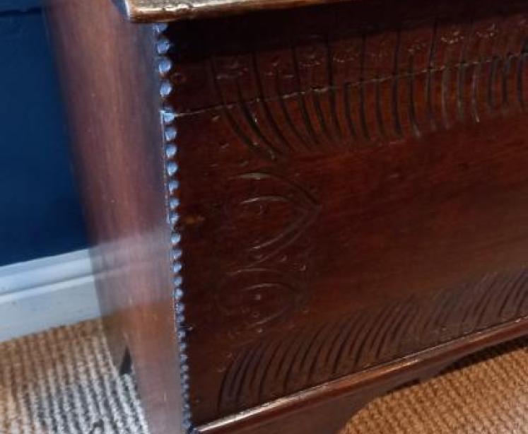 Small Mid 17th Century Period Oak Coffer - Image 4