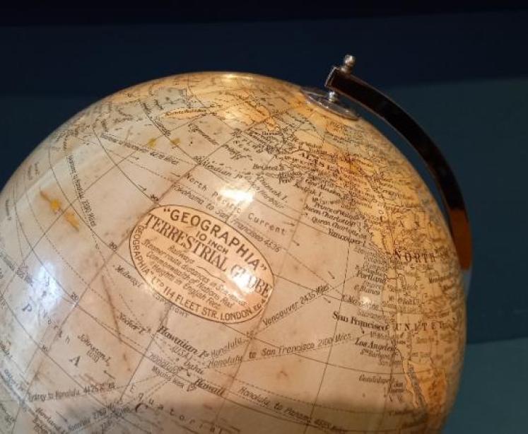 1930's 10" Geographia Papier Mache Globe - Image 4