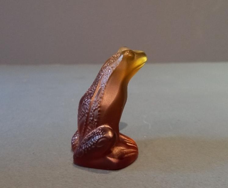 Lalique Amber Opalescent Sitting Frog - Image 6