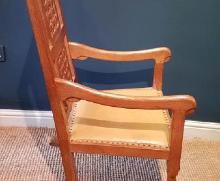 Thompson's of Kilburn Mouseman Rocking Chair  - Image 7