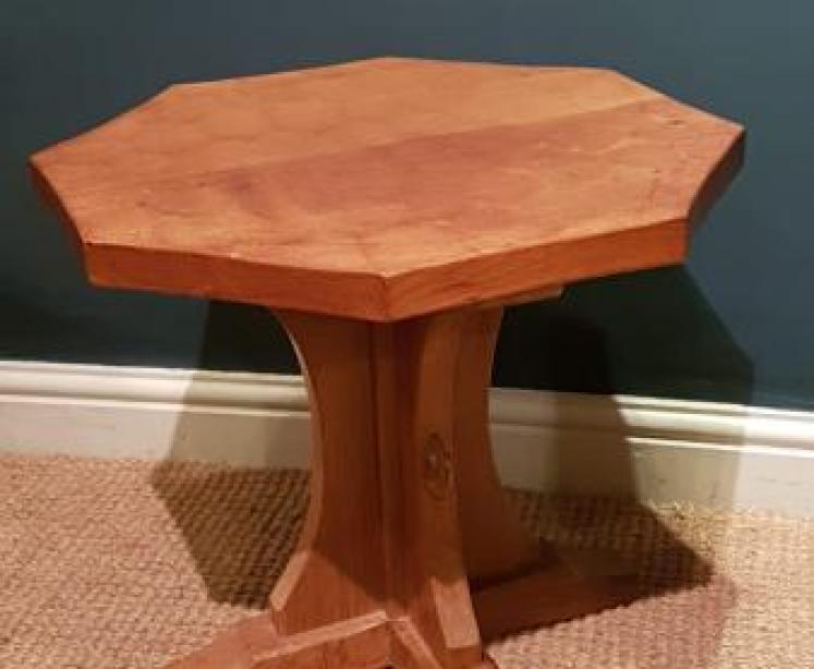 Thompson's of Kilburn Mouseman Octagonal Table  - Image 6