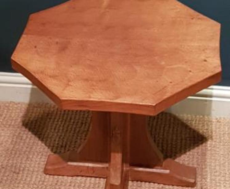 Thompson's of Kilburn Mouseman Octagonal Table  - Image 7