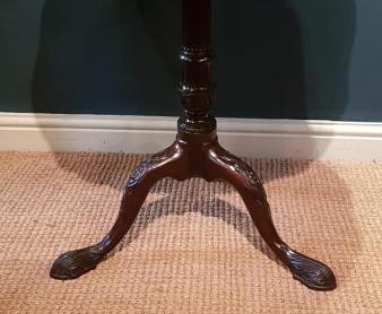 Fine Quality George III Mahogany Snap Top Table - Image 5
