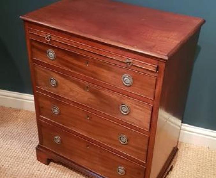 Small Edwardian Mahogany Chest of Drawers - Image 2