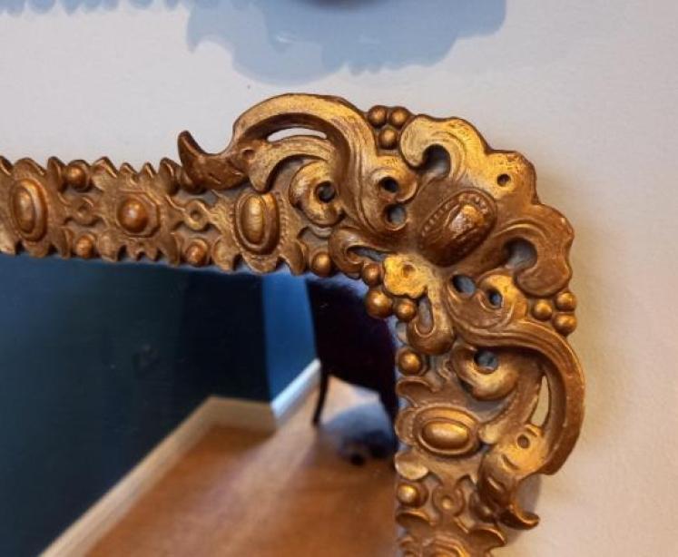 Matching Pair of Antique Plaster Gilt Wall Mirrors - Image 6