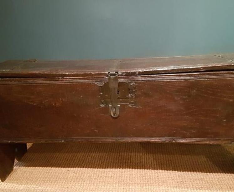 James I Period Oak Sword Box - Image 1