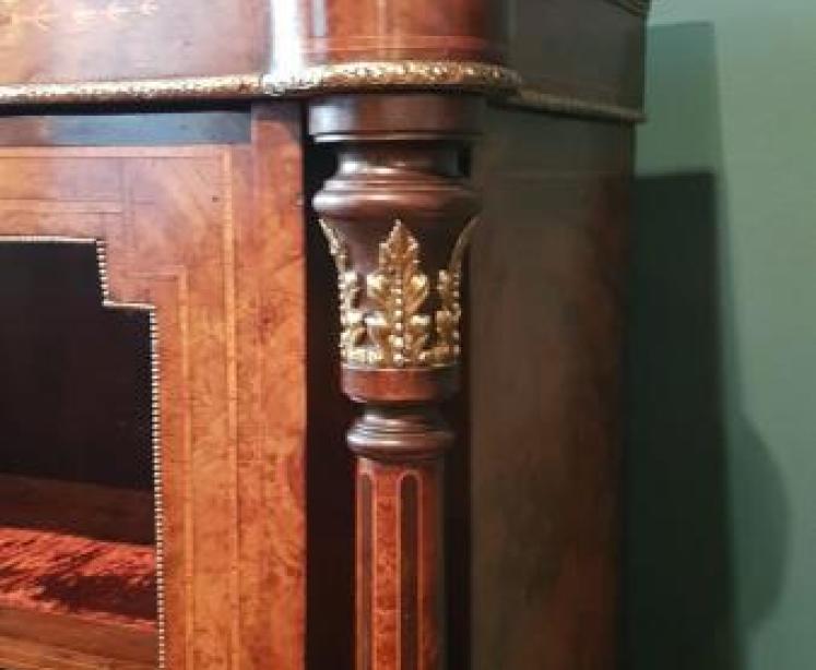 Fine Inlaid Walnut Side Cabinet - Image 5