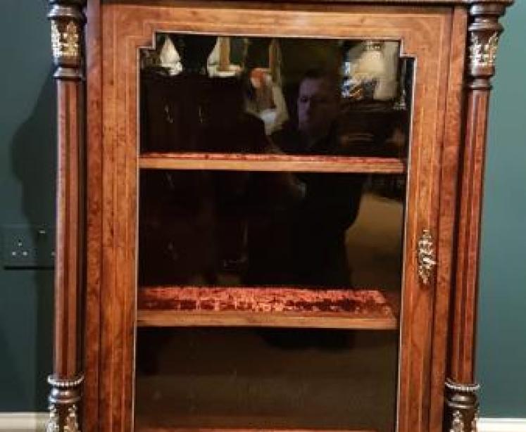 Fine Inlaid Walnut Side Cabinet - Image 7