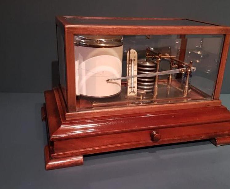 Late Victorian Mahogany Cased Barograph - Image 2