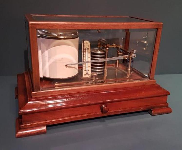 Late Victorian Mahogany Cased Barograph - Image 7