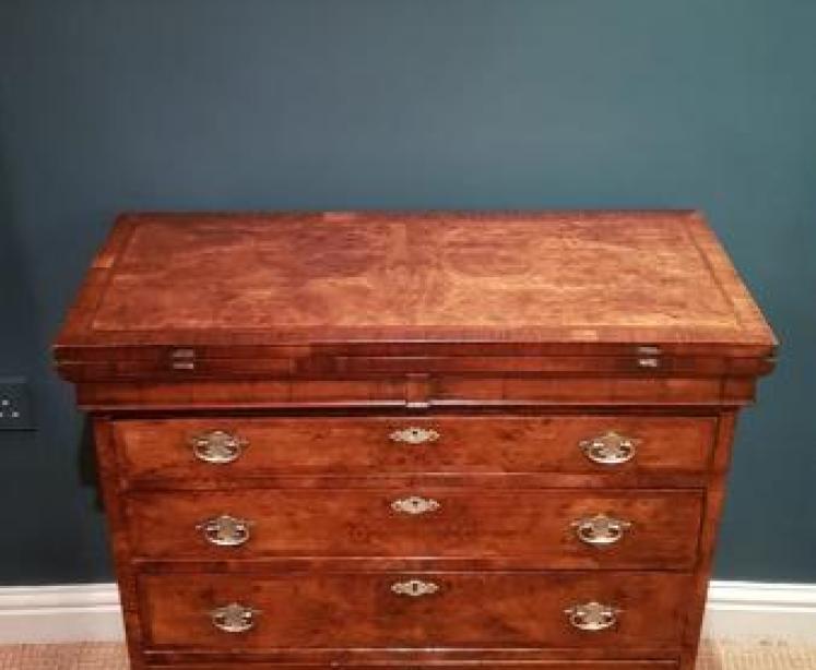 Small George II Walnut Bachelors Chest - Image 7