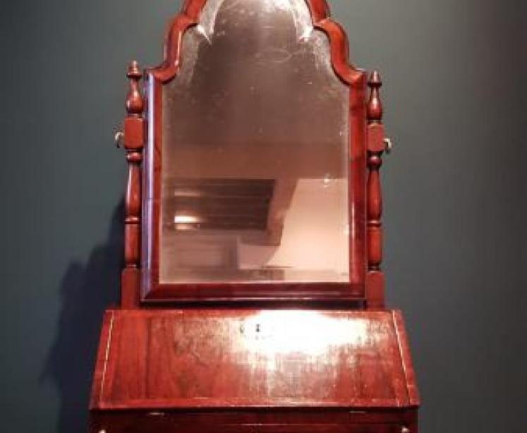 George I Walnut Toilet Mirror - Image 6