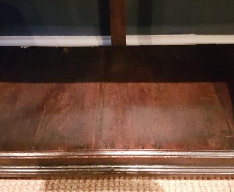 Superb George II Oak Open Pot Board Dresser - Image 2