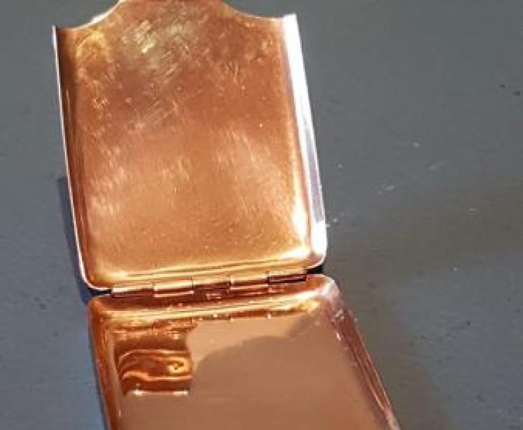 9ct Gold Engine Turned Match Case - Image 2