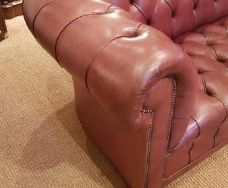 Quality 1930's Leather Chesterfield Sofa - Image 4